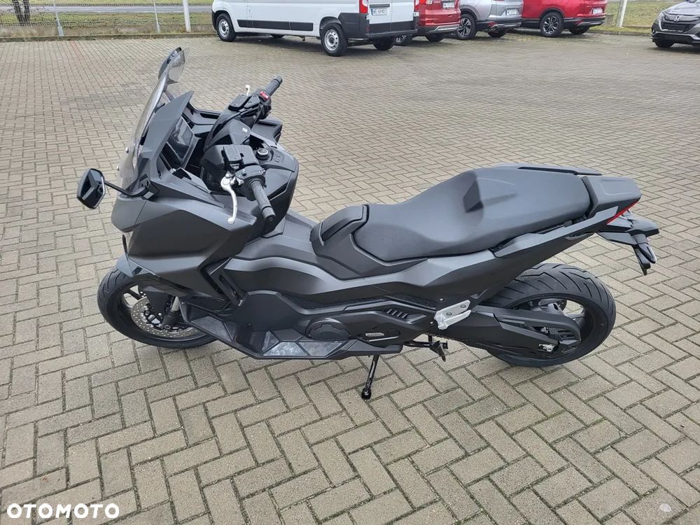 Honda NSS - 6
