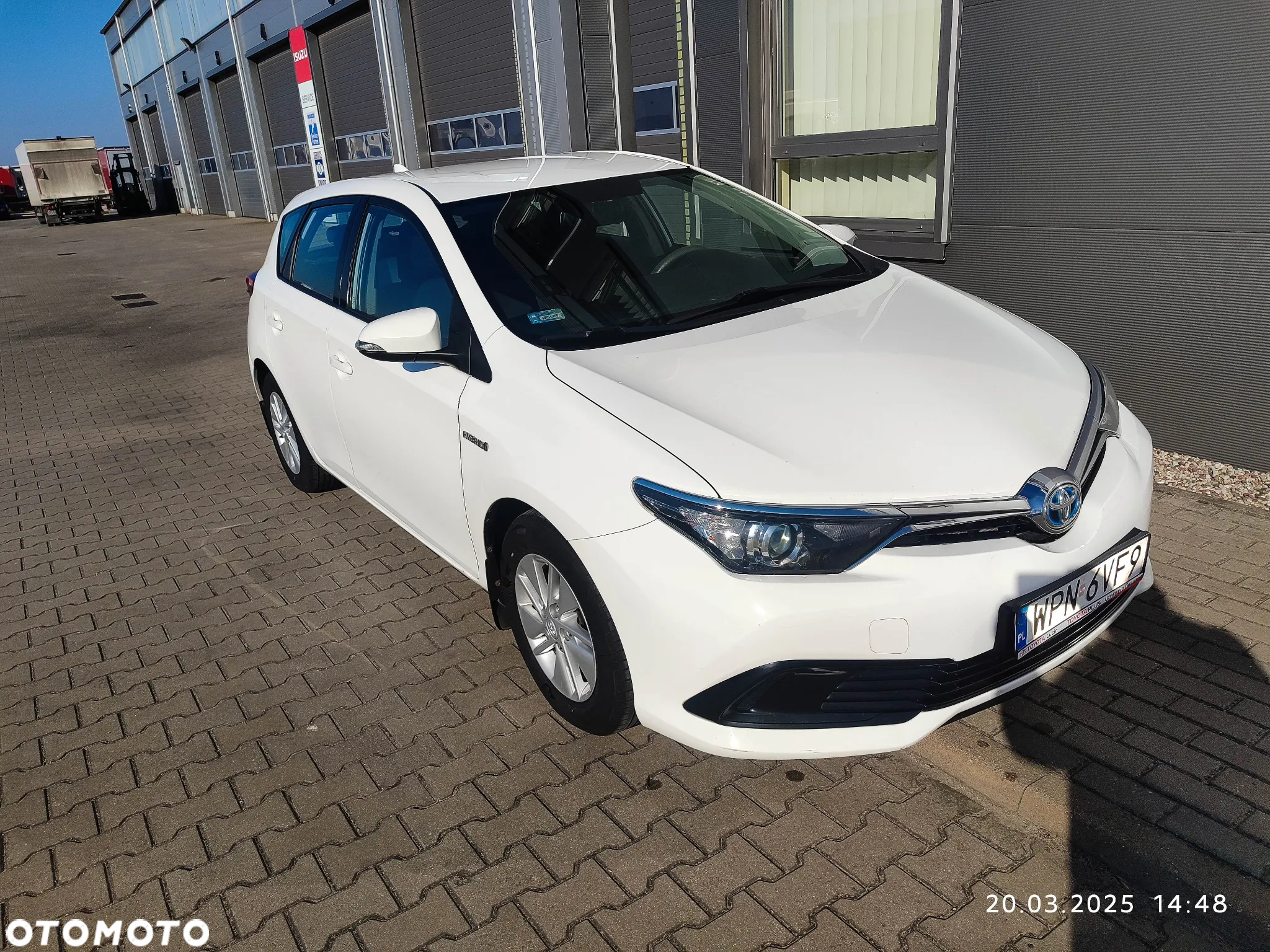 Toyota Auris Hybrid 135 Comfort - 2