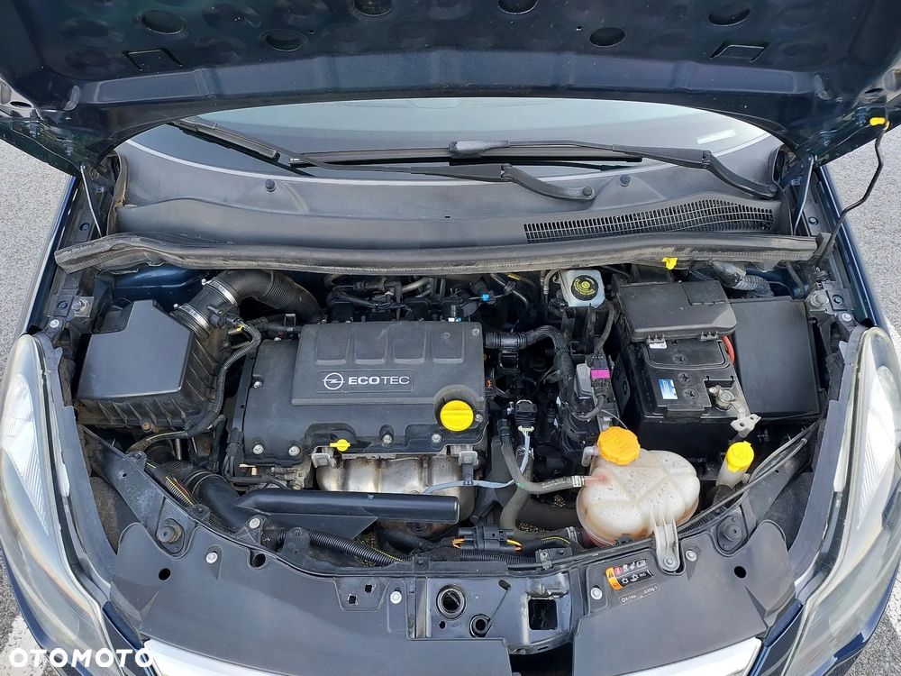 Opel Corsa 1.2 16V Cosmo - 16