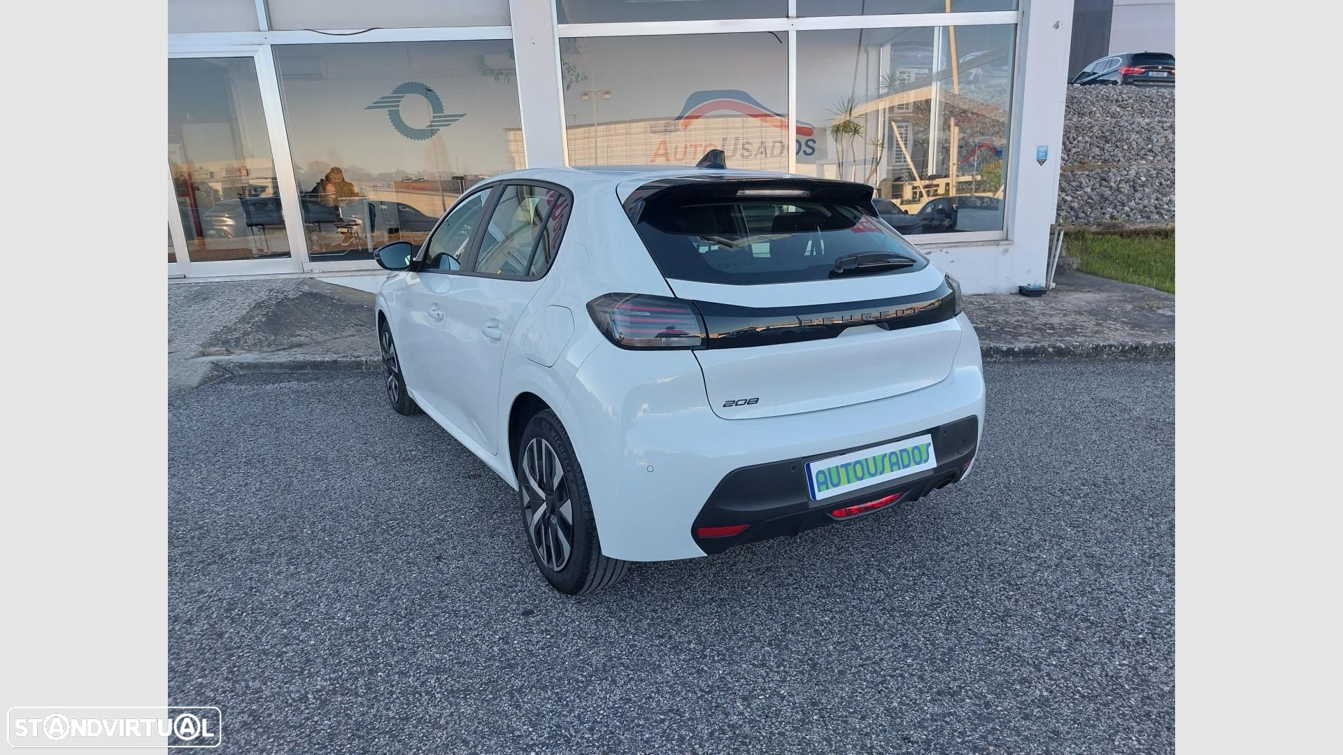 Peugeot 208 1.2 PureTech Active Pack - 3