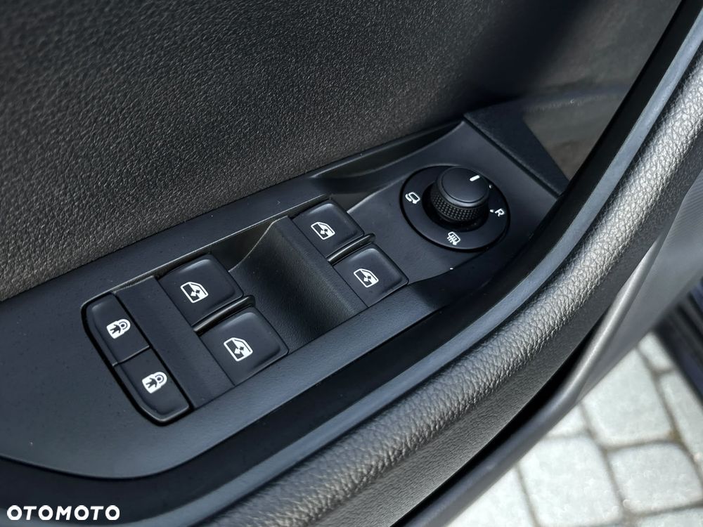 Skoda Superb 2.0 TDI DSG Premium Edition - 26
