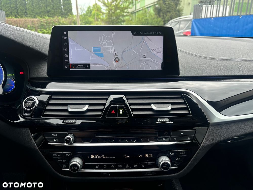 BMW Seria 5 520d xDrive Luxury Line sport - 16