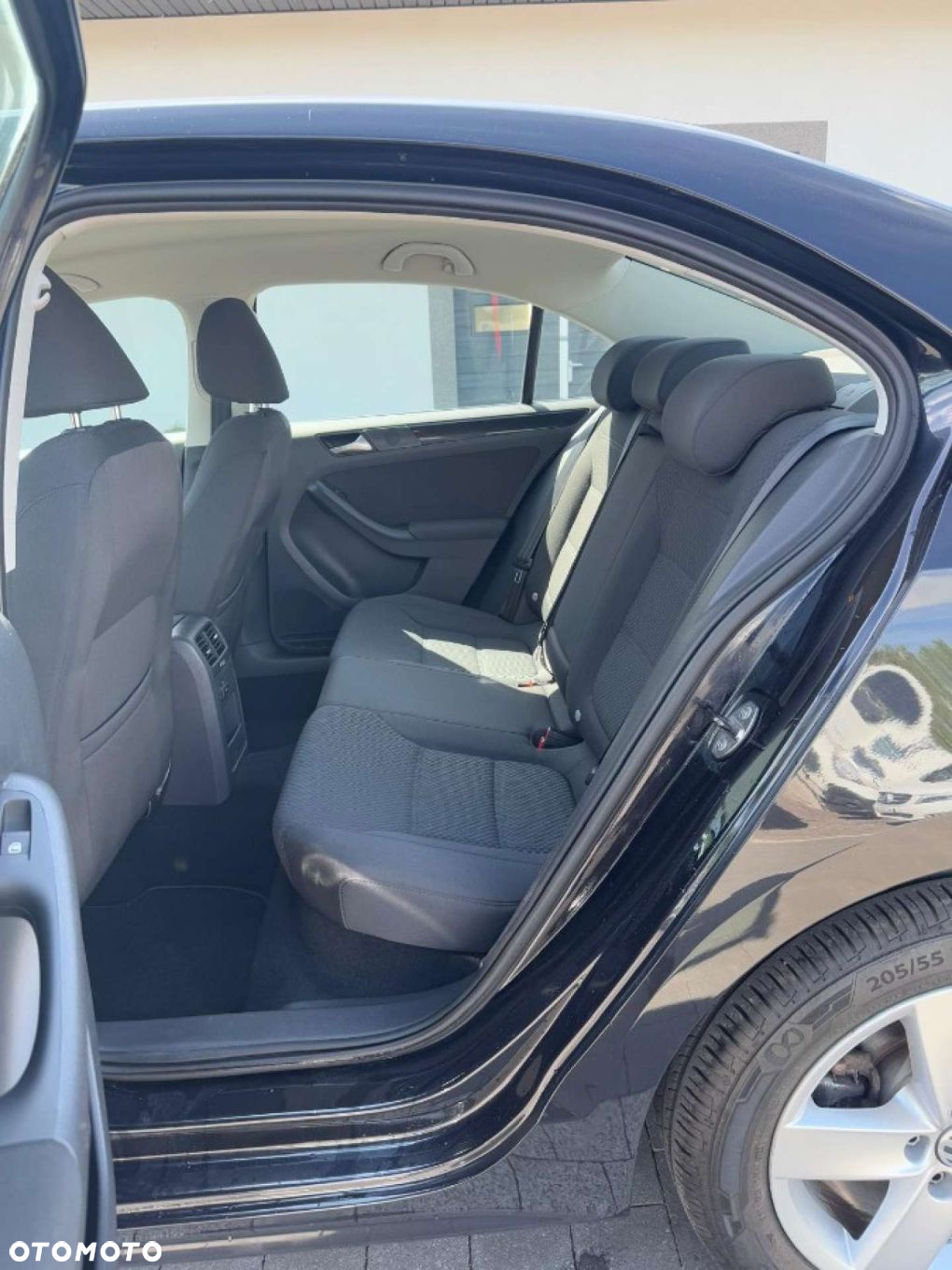 Volkswagen Jetta - 30