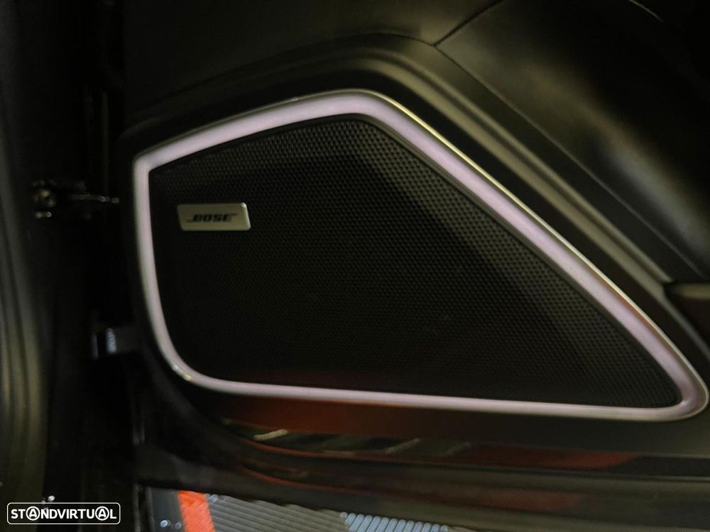 Porsche Panamera 4 E-Hybrid - 30