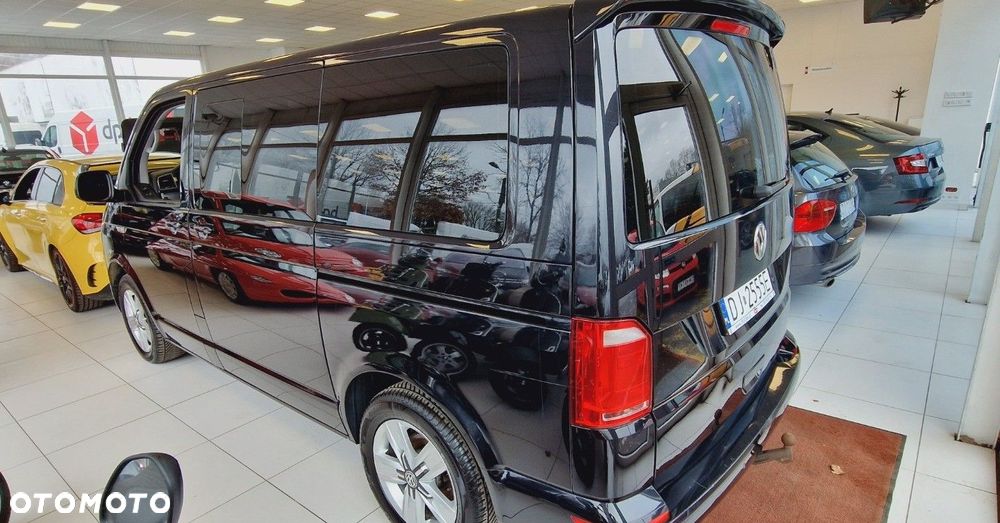 Volkswagen Multivan - 12