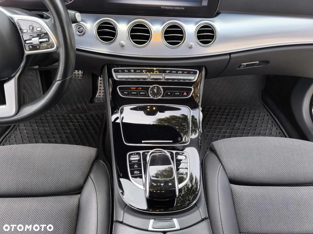 Mercedes-Benz Klasa E 200 d Business Edition 9G-TRONIC - 20