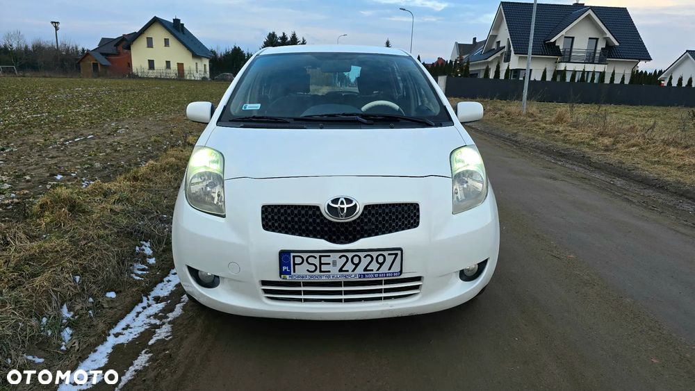Toyota Yaris 1.4 D-4D Prestige - 10