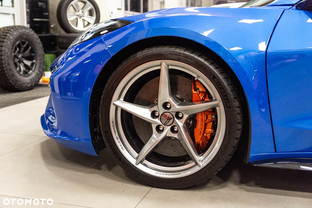 Chevrolet Corvette - 7