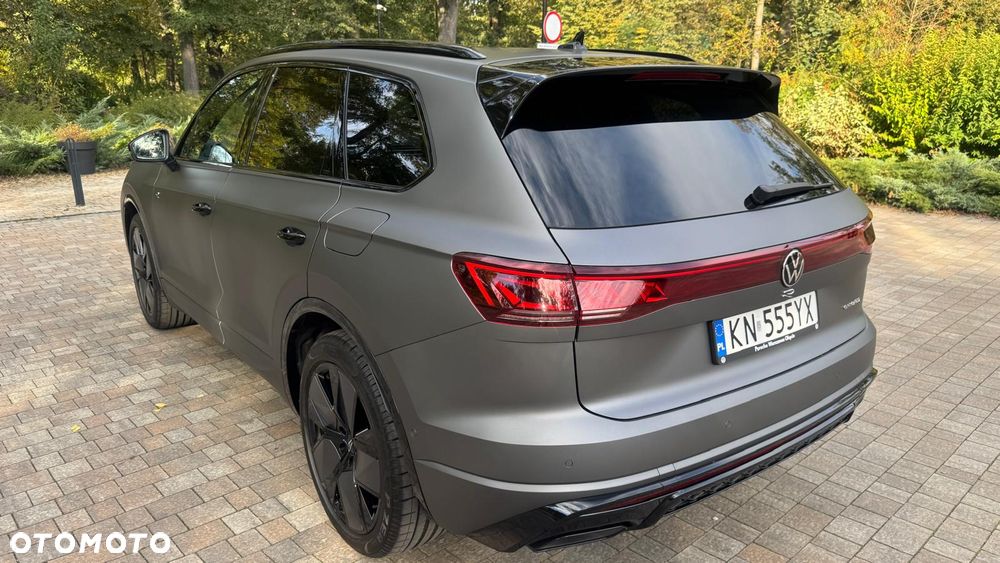 Volkswagen Touareg - 22