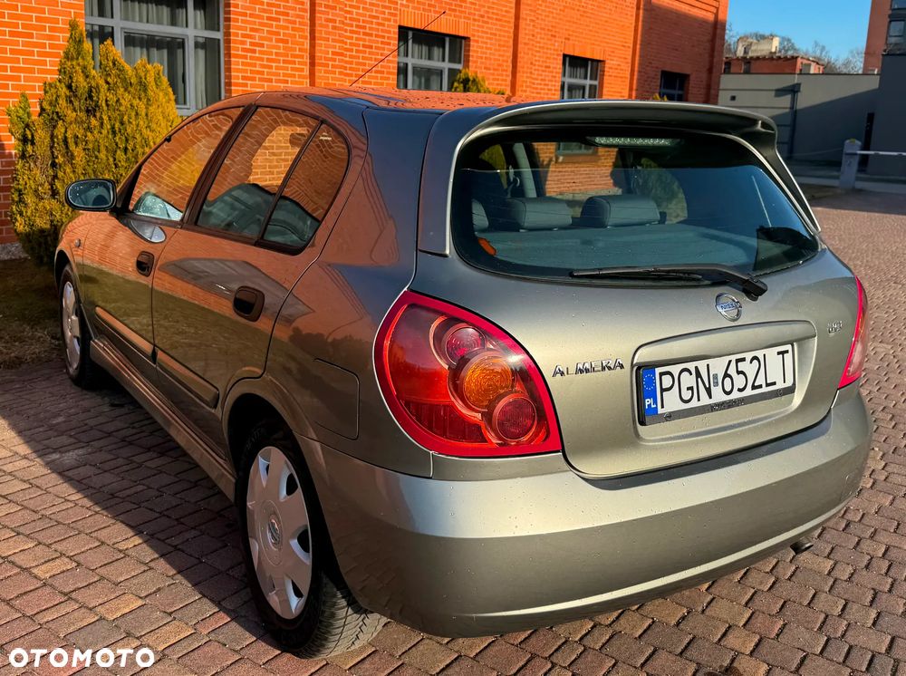 Nissan Almera 1.5 dCi acenta PLUS - 33