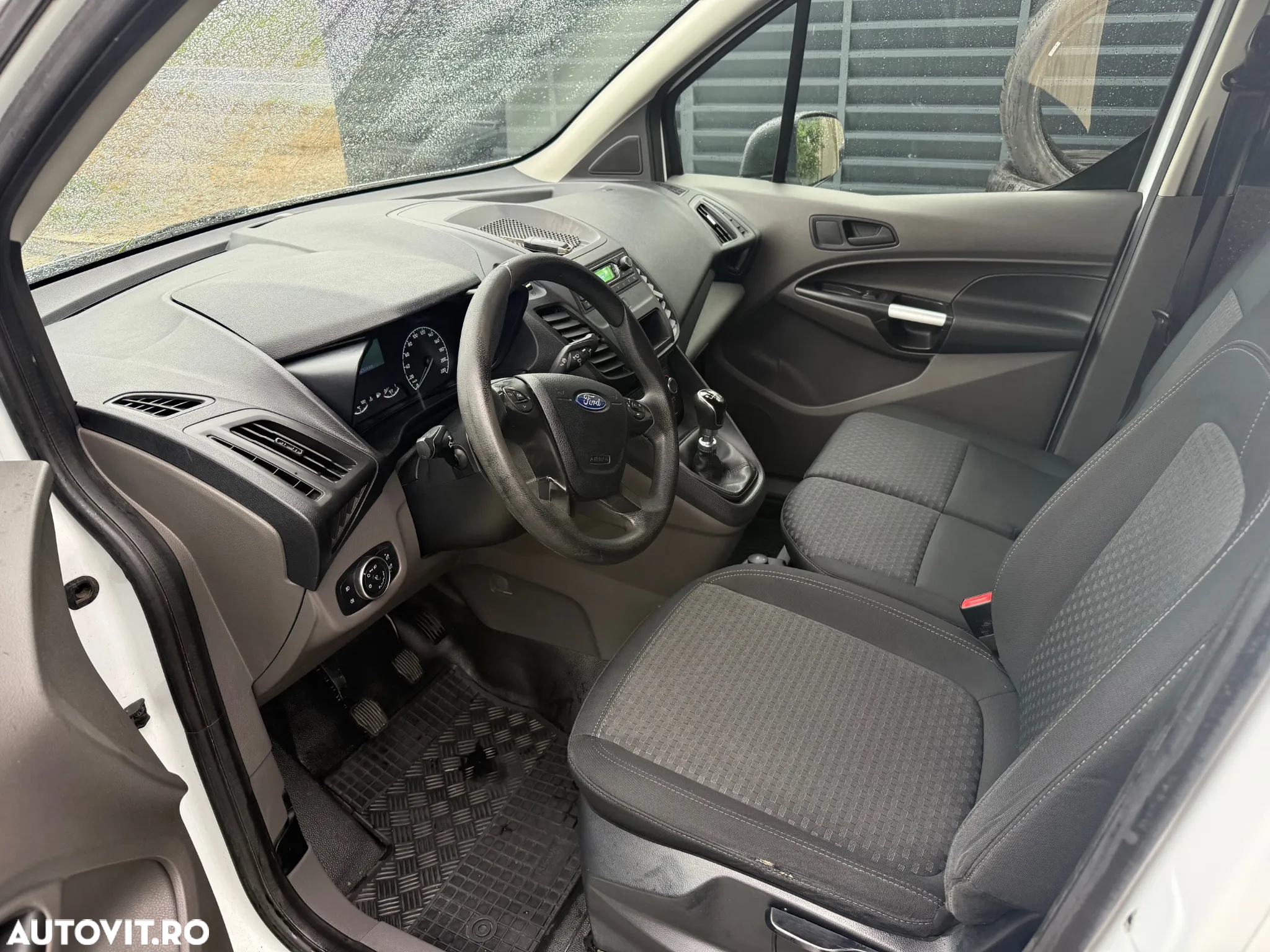 Ford Transit Connect - 5