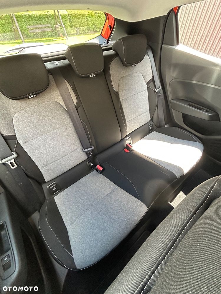 Renault Clio BLUE dCi 100 BUSINESS EDITION - 21