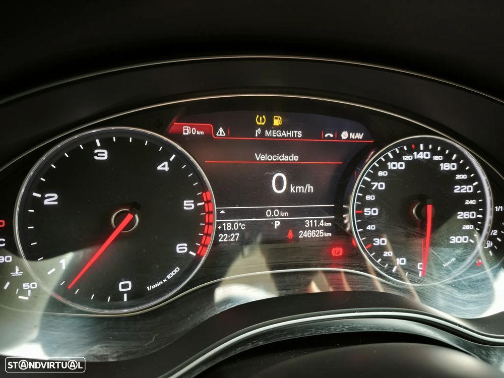 Audi A6 Avant 3.0 TDI DPF quattro tiptronic sport selection - 30
