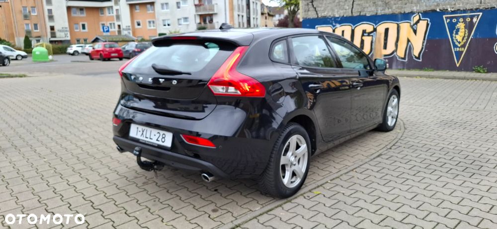 Volvo V40 D4 Drive-E R-Design Momentum - 5