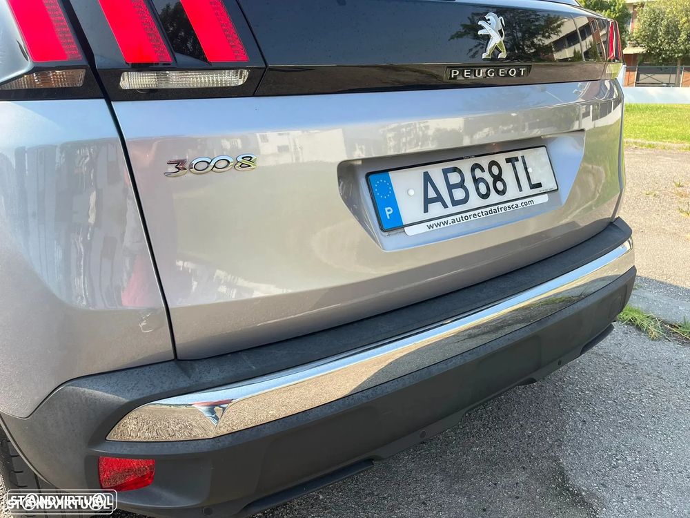Peugeot 3008 1.5 BlueHDi Active - 15