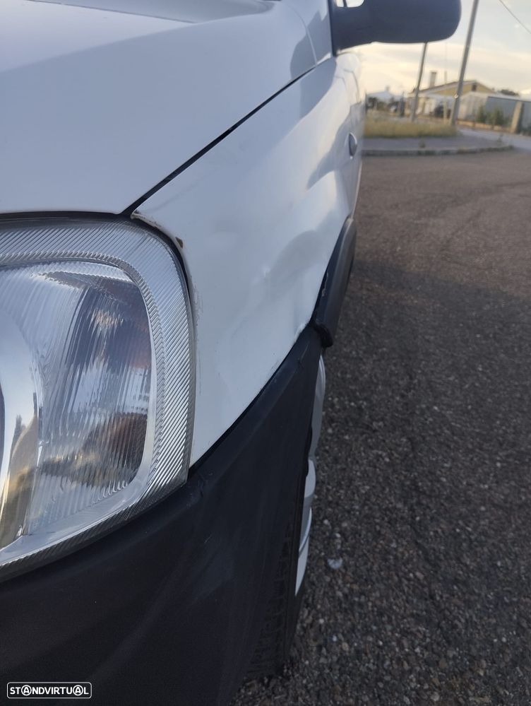 Opel Corsa 1.7 DTi 16V - 7