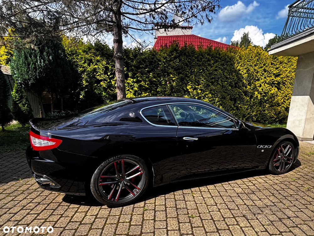 Maserati GranTurismo S - 8