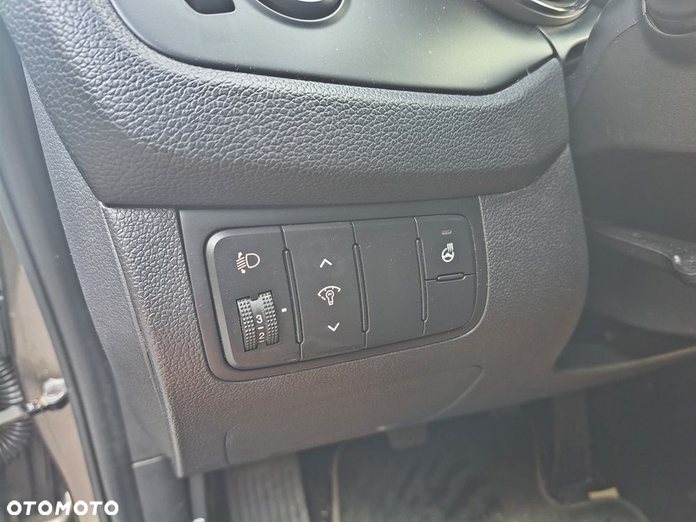 Kia Ceed 1.6 CRDi M - 33