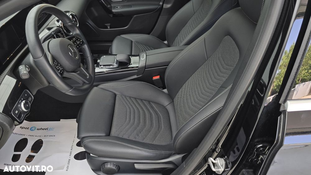 Mercedes-Benz A - 12