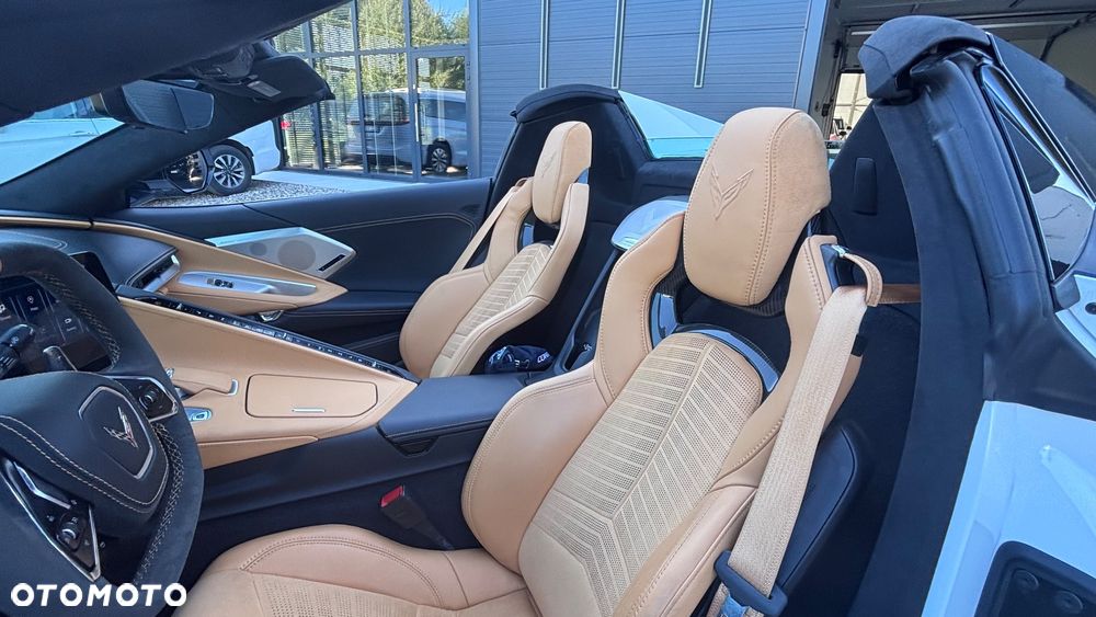 Chevrolet Corvette Stingray Cabriolet 3LT 6.2 V8 Automatik - 19