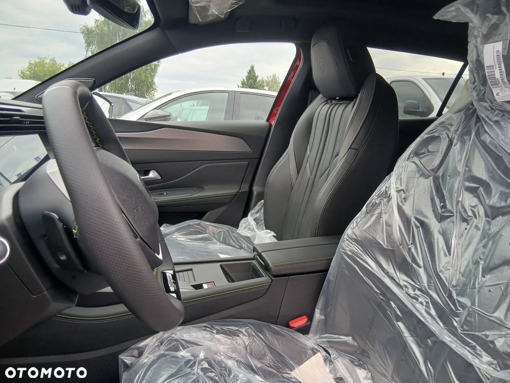 Peugeot 408 1.6 Plug-in Hybrid 240 GT Exclusive e-DCS7 - 9