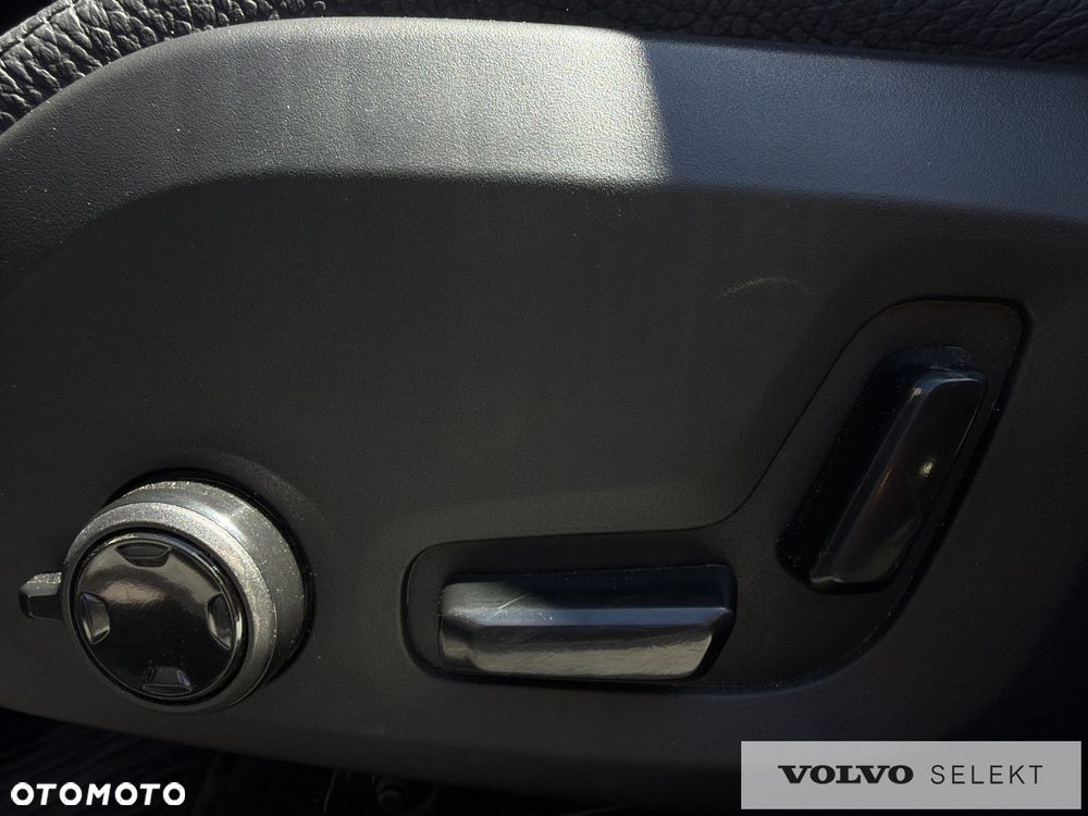 Volvo V60 Cross Country - 33