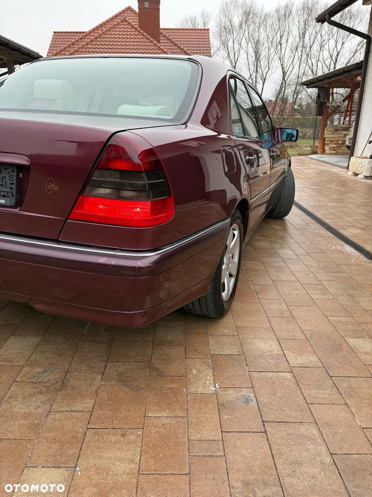 Mercedes-Benz Klasa C 200 T Elegance - 7