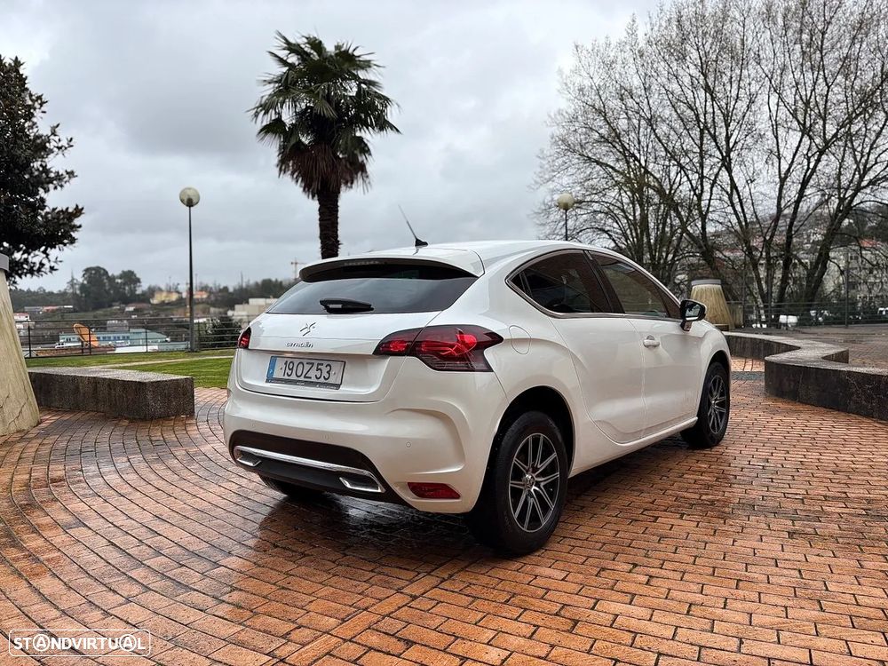 Citroën DS4 1.6 e-HDi So Chic - 4