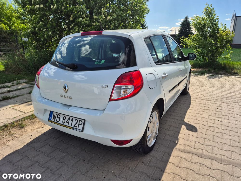 Renault Clio 1.5 dCi Authentique - 8