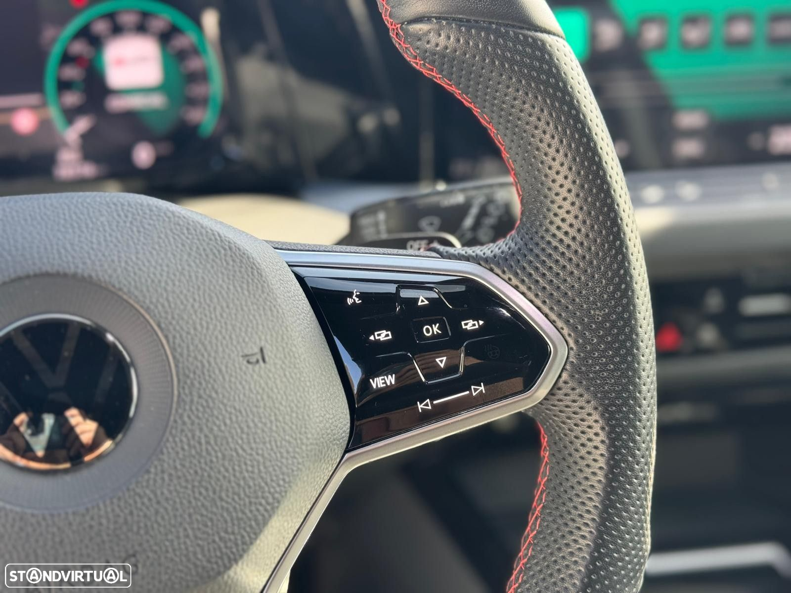 VW Golf 2.0 TSI GTI DSG - 49