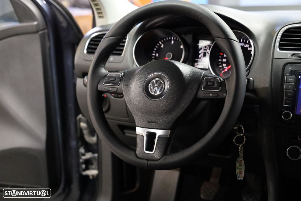 VW Golf 2.0 TDi Confortline - 8