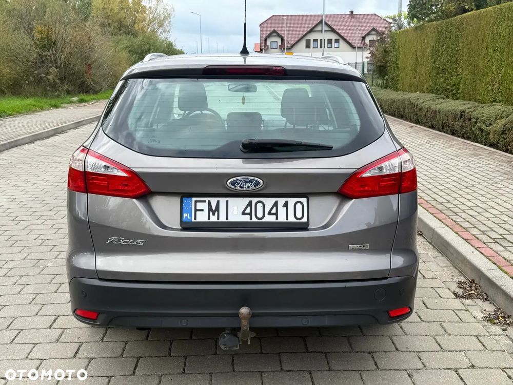 Ford Focus 1.6 TDCi DPF Start-Stopp-System SYNC Edition - 6