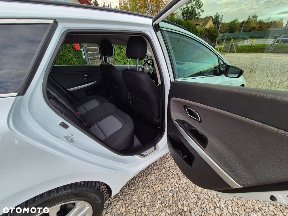 Kia Ceed 1.6 GDI Fifa World Cup Edition - 32