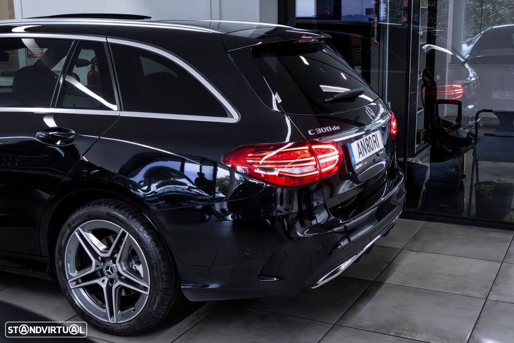 Mercedes-Benz C 300 de AMG Line - 11