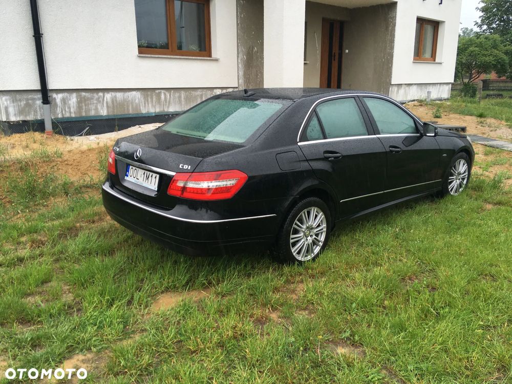 Mercedes-Benz Klasa E 220 CDI BlueEff Elegance - 2