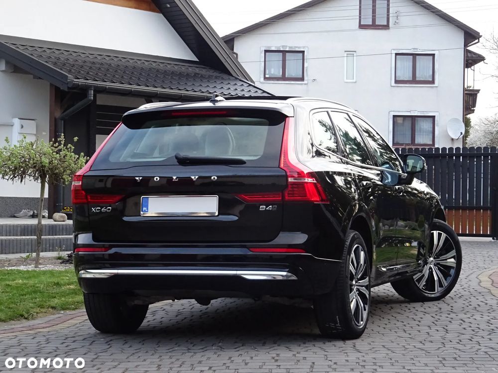 Volvo XC 60 B4 D AWD Ultimate Bright - 10