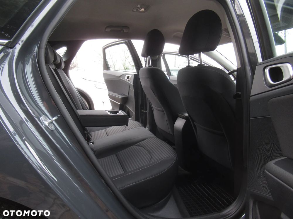 Kia Ceed 1.5 T-GDI M DCT - 8