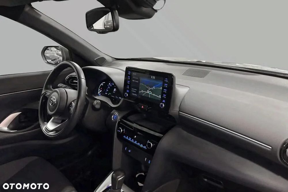 Toyota Yaris Cross - 12