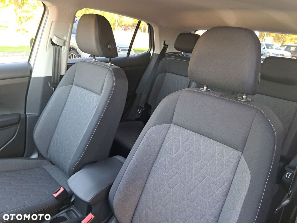 Volkswagen T-Cross - 12