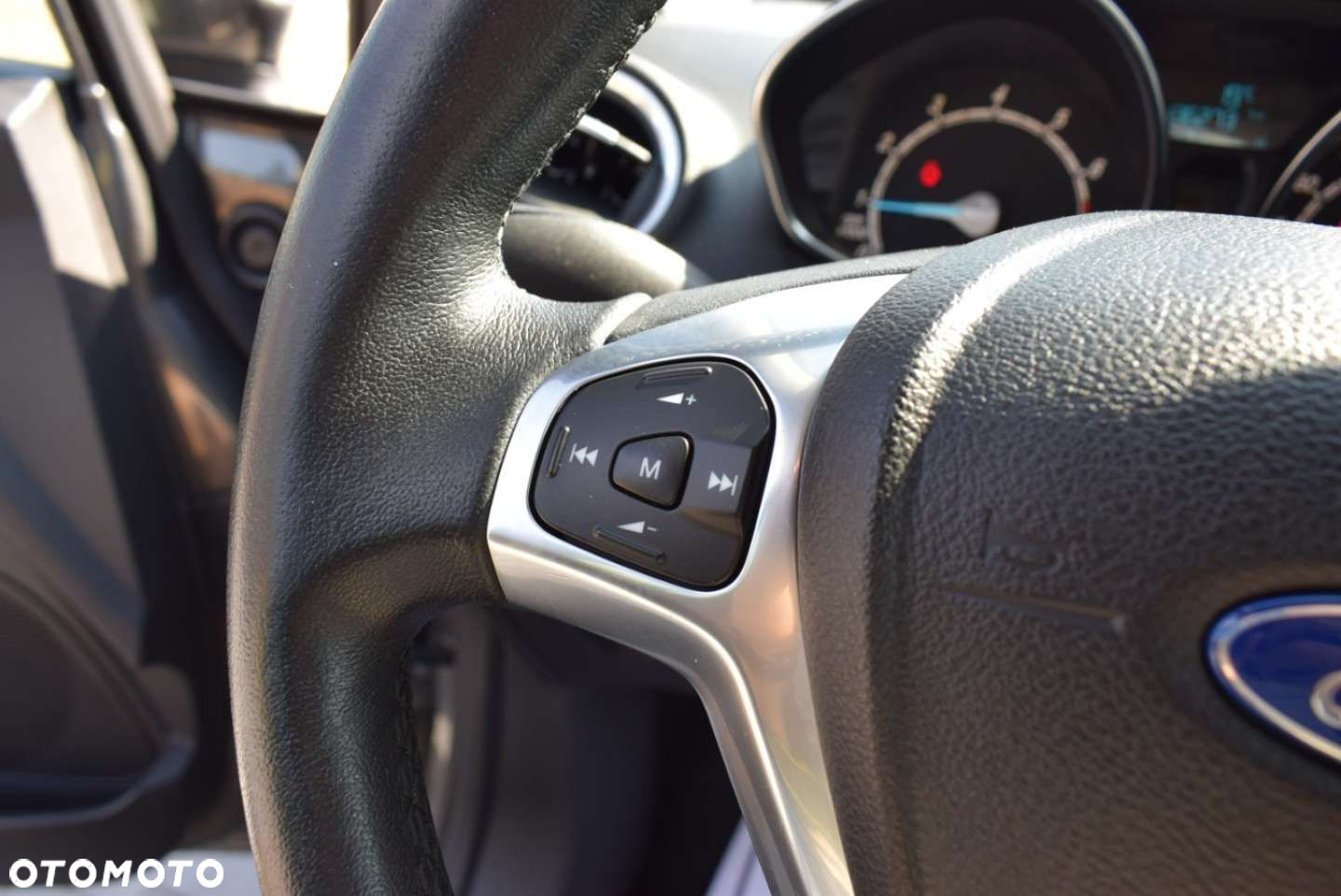 Ford Fiesta - 24