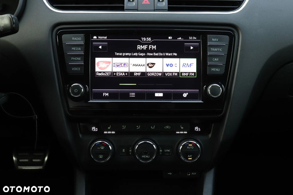 Skoda Octavia 2.0 TDI (Green tec) DSG RS - 24