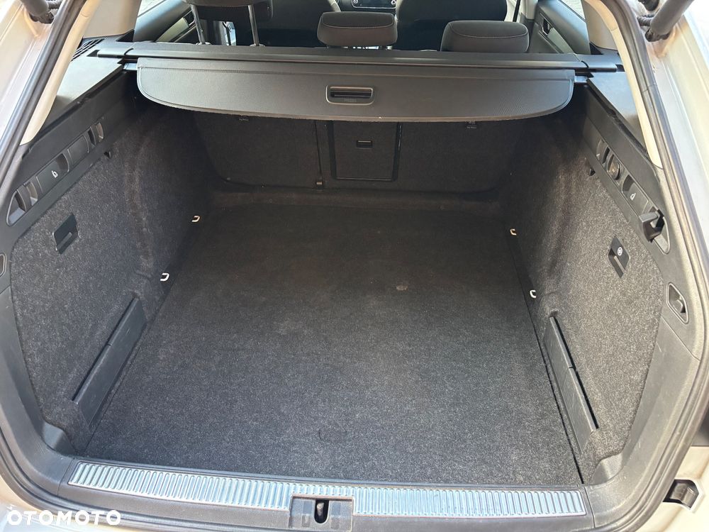 Skoda Superb 2.0 TDI Ambition DSG7 - 7