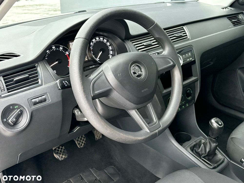 Skoda RAPID Spb 1.2 TSI Active - 11