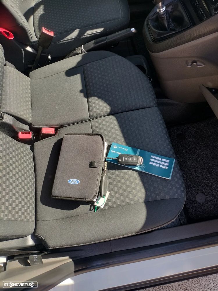 Ford Transit Connect L2 - 17