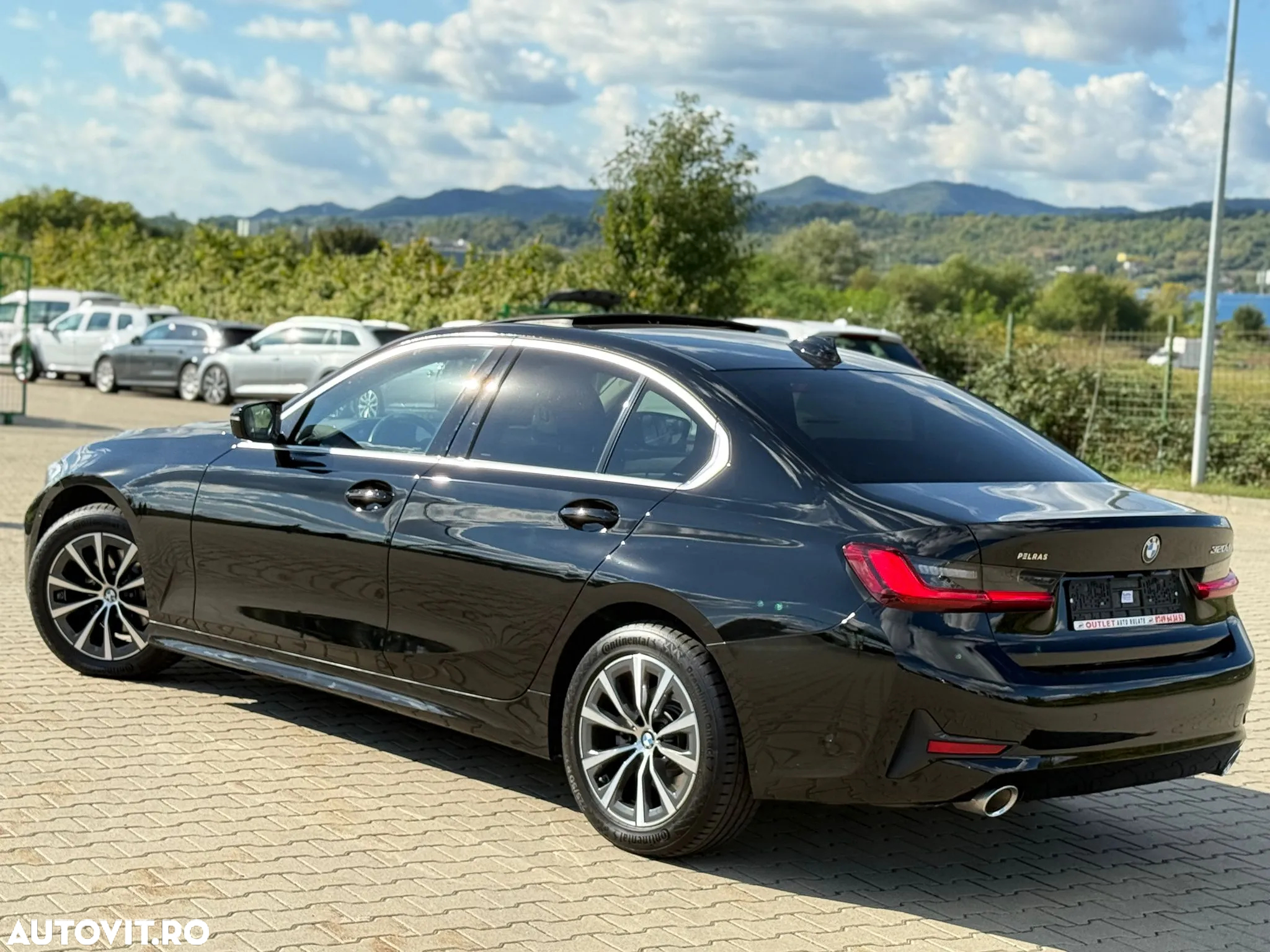 BMW Seria 3 320d GT Aut. Luxury Line - 16
