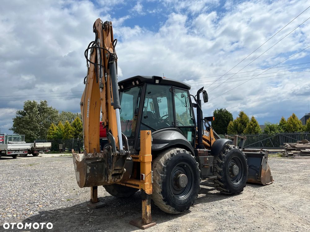 Case 695ST - 4