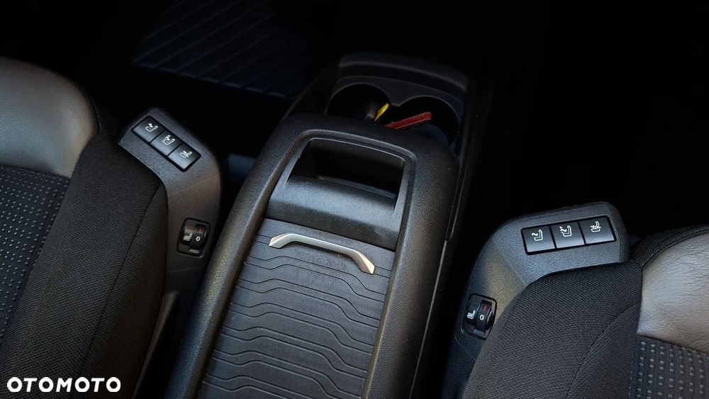 Citroën C4 Picasso e-HDi 115 ETG6 Exclusive - 32