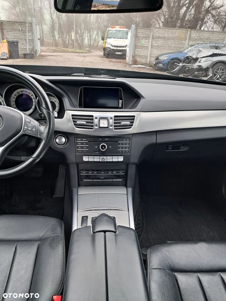 Mercedes-Benz Klasa E - 16