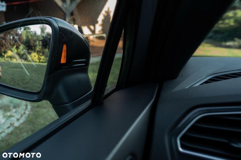 Volkswagen Tiguan 1.5 TSI EVO R-Line DSG - 25