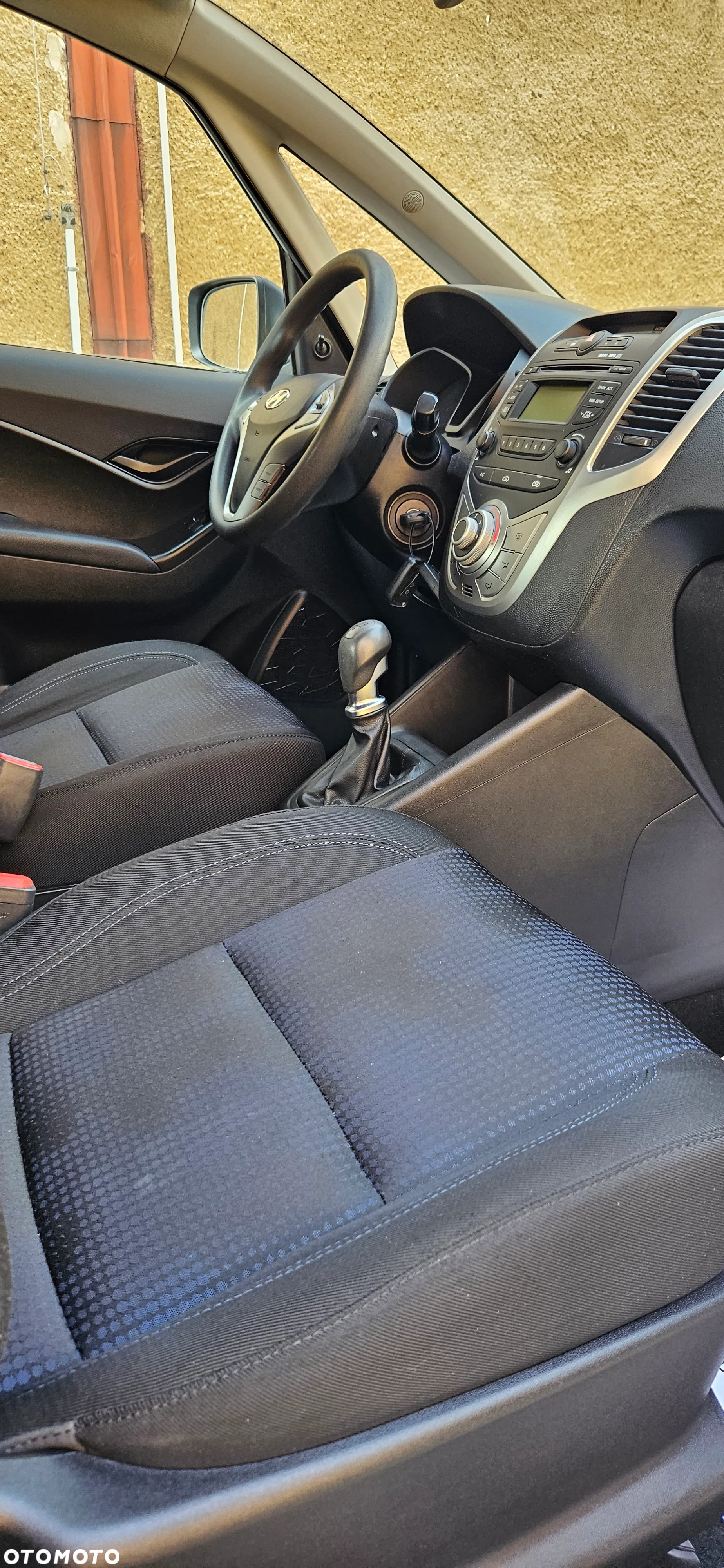 Hyundai ix20 1.4 blue Comfort - 17